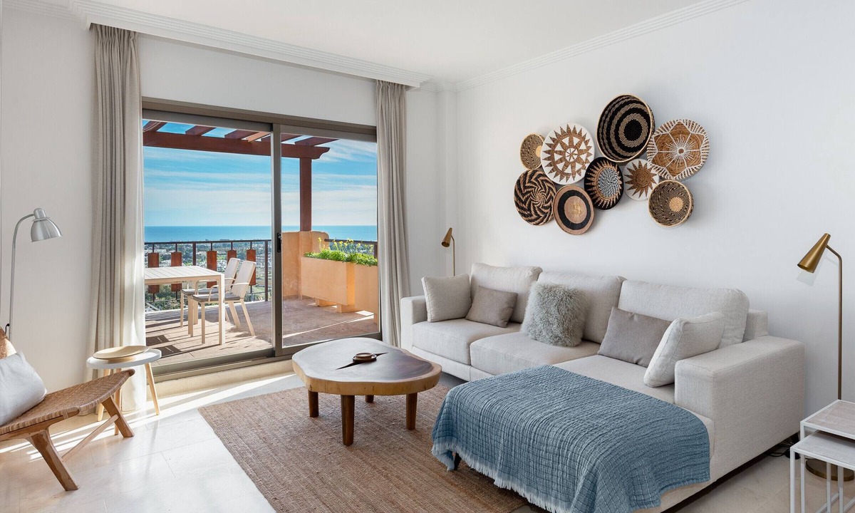 New Golden Mile Apartment | 2BR Penthouse with Panoramic Views
