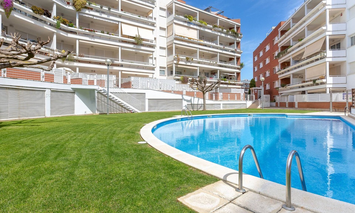 Lloret de Mar Apartment | 2KIS02- Cozy apartment for 4 people with swimming pool located near the beach