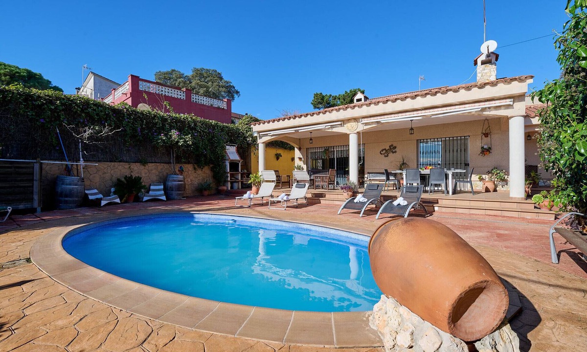 Lloret Blau Villa | 2Sol02,SoliMar, cozy house with pool
