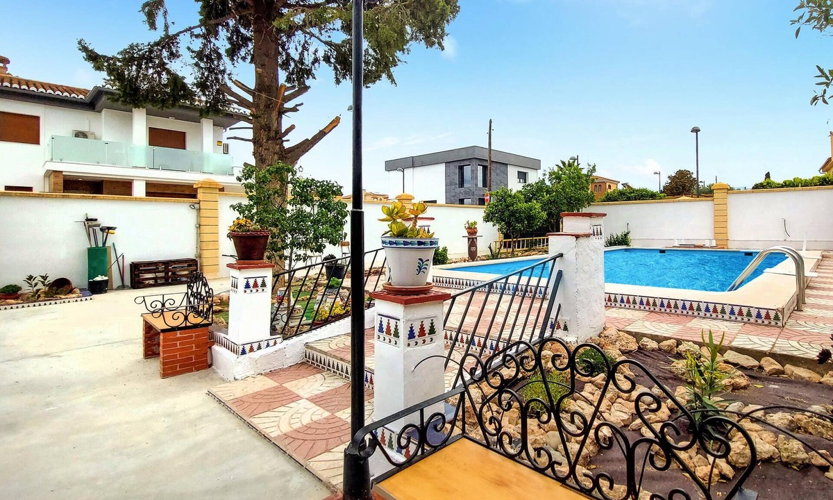 Cullar Vega House | 3 bedroom accommodation in El Ventorrillo