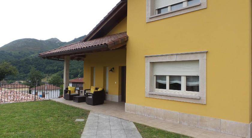 Cangas de Onis House | 300 m² House ∙ 5 bedrooms ∙ 10 guests