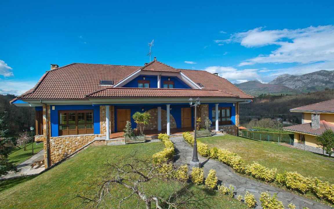 Sevares Ski Chalet | 320 m² Chalet ∙ 5 bedrooms ∙ 12 guests