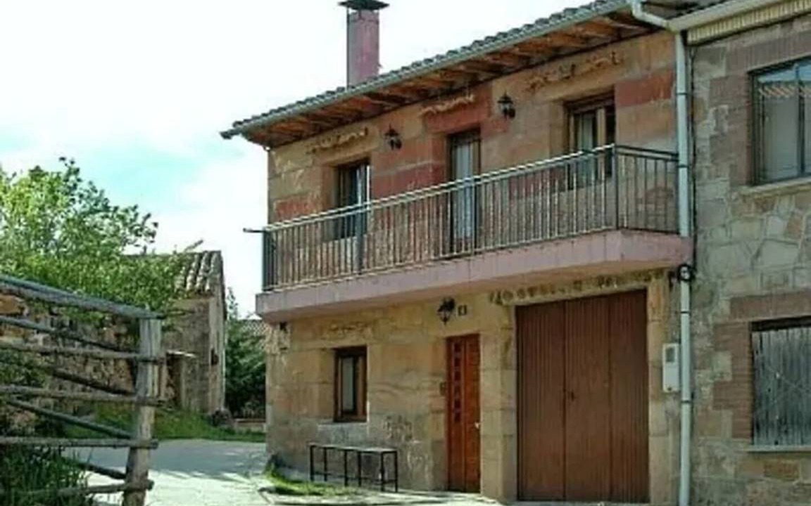 Rabanera del Pinar Apartment | 349 m² Apartment ∙ 6 bedrooms ∙ 16 guests