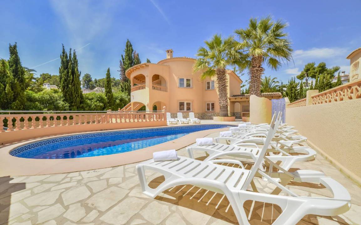 Moravit Villa | 350 m² Villa ∙ 7 bedrooms ∙ 14 guests