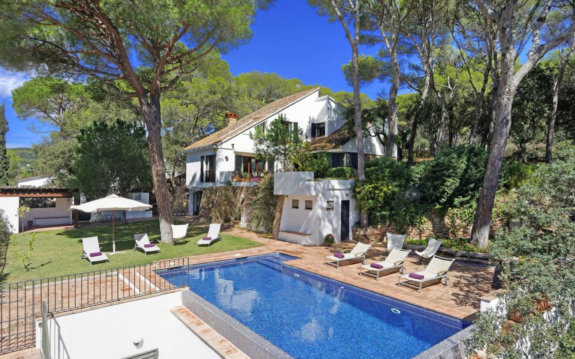 Tamariu House | 353 m² House ∙ 5 bedrooms ∙ 12 guests