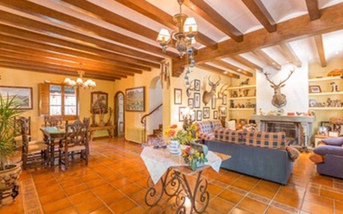 Priego de Cordoba House | 360 m² House ∙ 4 bedrooms ∙ 10 guests
