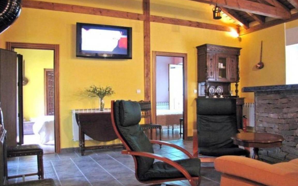 Almajano Resort | 38 m² Private room ∙ 1 bedroom ∙ 2 guests