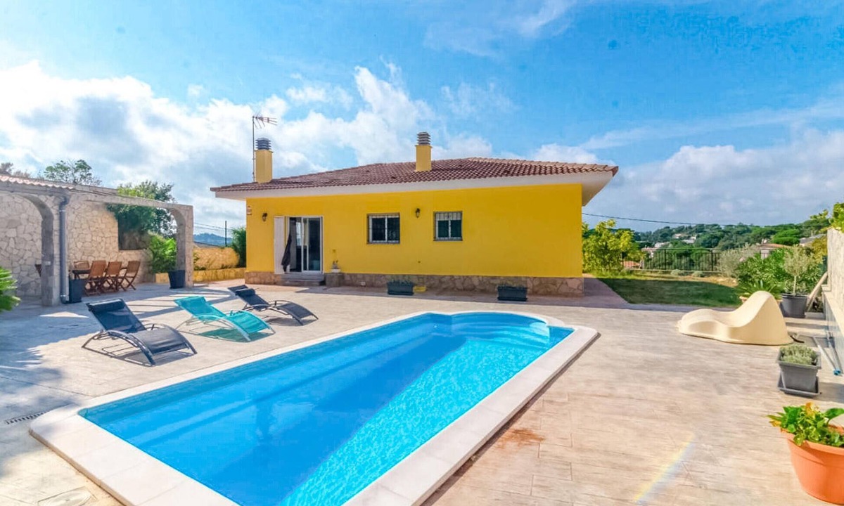 Vidreres House | 4 bedroom stunning home in Vidreres