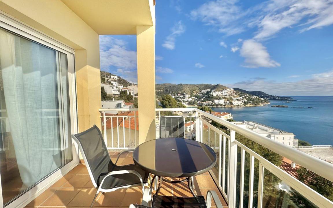 Almadraba-Canyelles Apartment | 40 m² Apartment ∙ 1 bedroom ∙ 4 guests