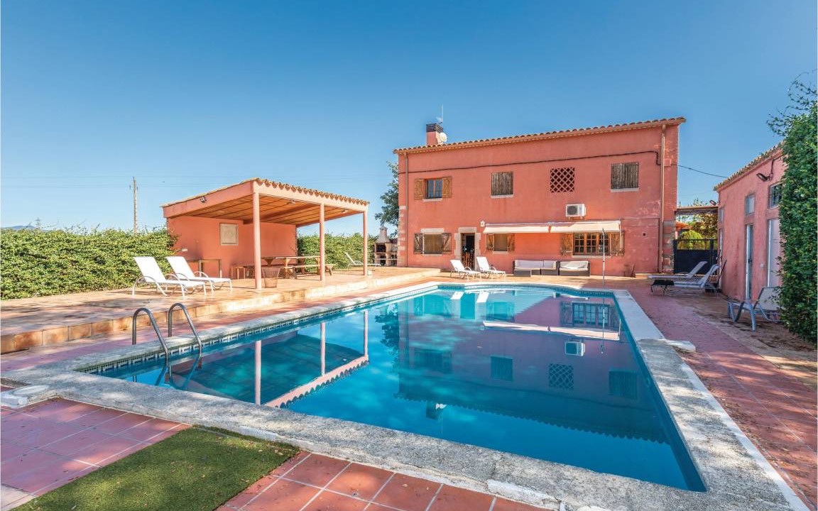 Riudellots de la Selva House | 400 m² House ∙ 6 bedrooms ∙ 15 guests