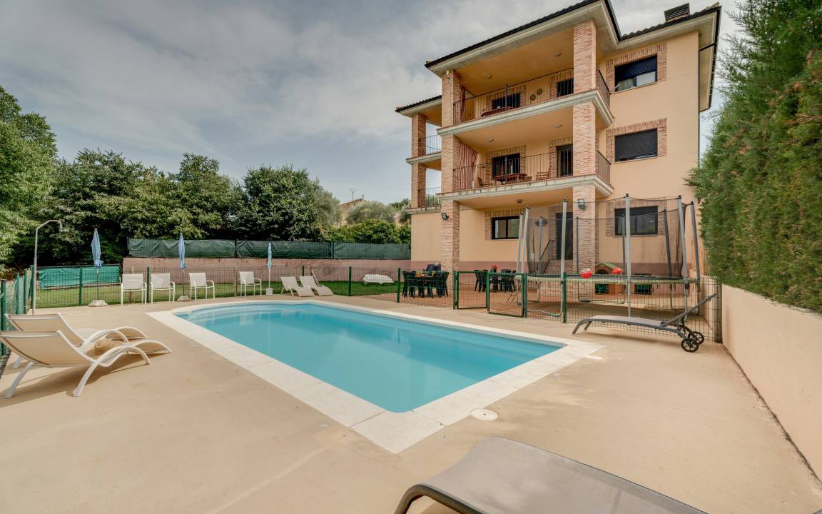 Labata House | 450 m² House ∙ 6 bedrooms ∙ 12 guests