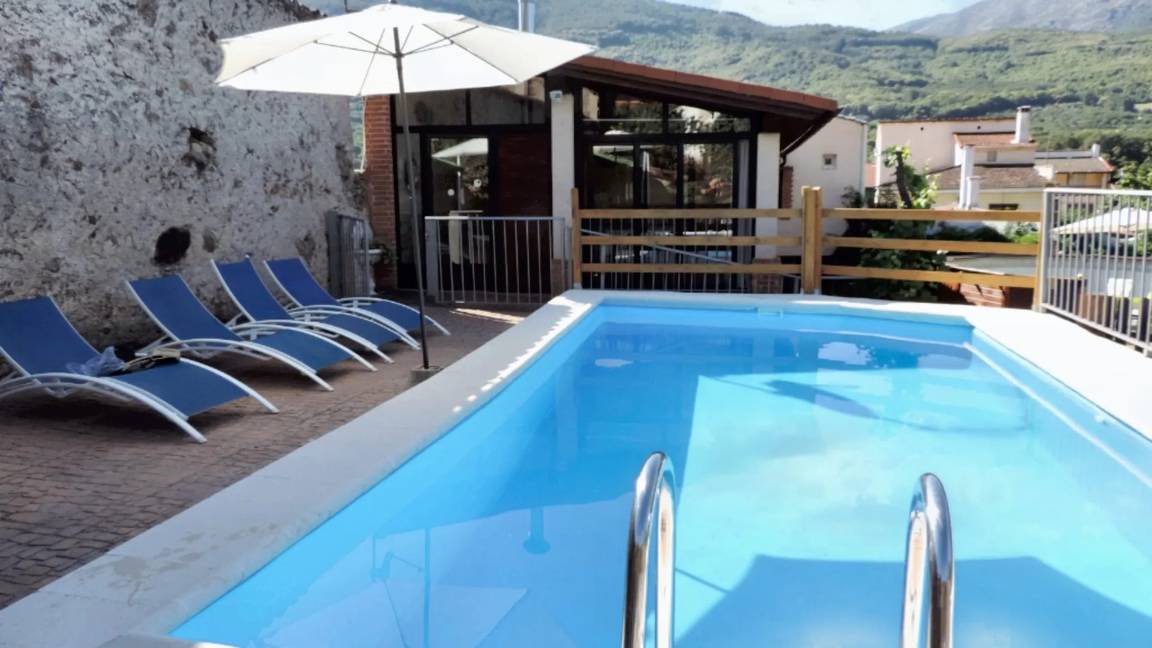 Jerte Villa | 450 m² Villa ∙ 5 bedrooms ∙ 10 guests