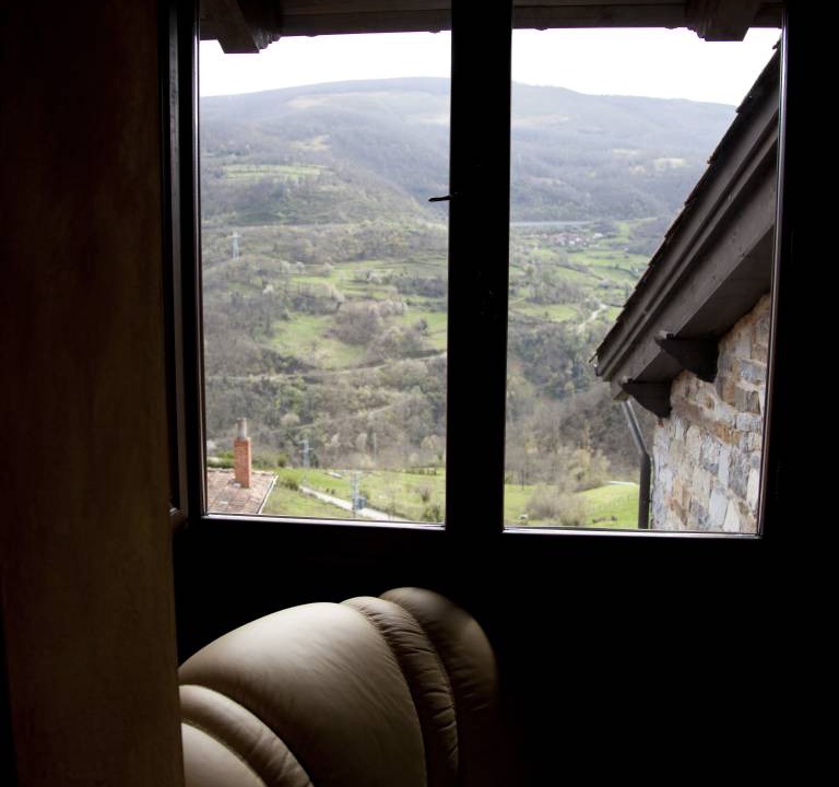 Jomezana De Abajo House | 50 m² Farmhouse ∙ 2 bedrooms ∙ 3 guests