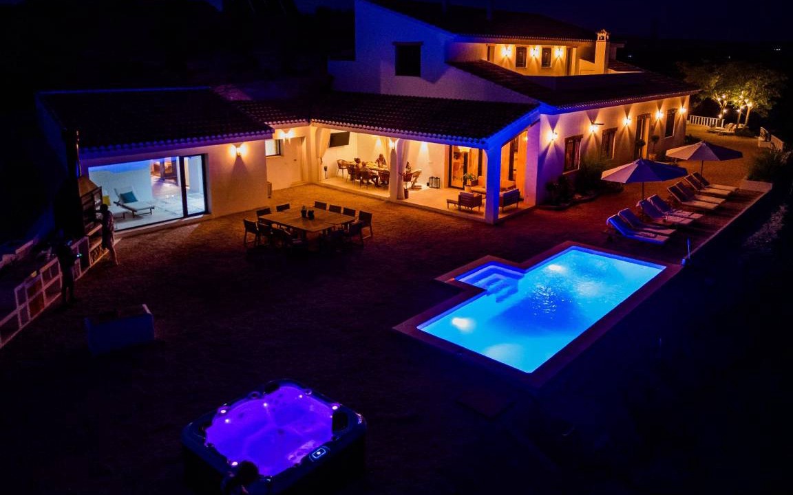 Galera House | 550 m² House ∙ 10 bedrooms ∙ 20 guests