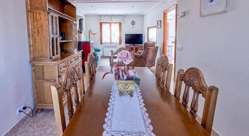 Merindad de Cuesta-Urria House | 75 m² House ∙ 2 bedrooms ∙ 4 guests