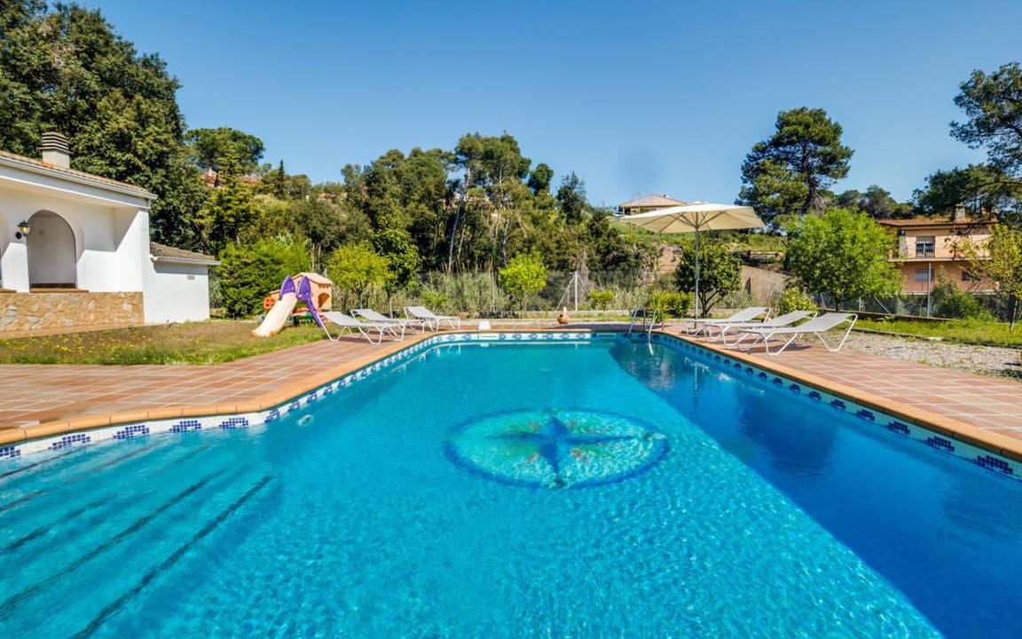 Palafolls House | 750 m² House ∙ 10 bedrooms ∙ 20 guests