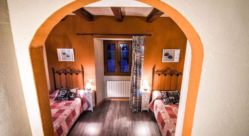 Castrojeriz Hostel | 80 m² Hostel ∙ 2 bedrooms ∙ 4 guests