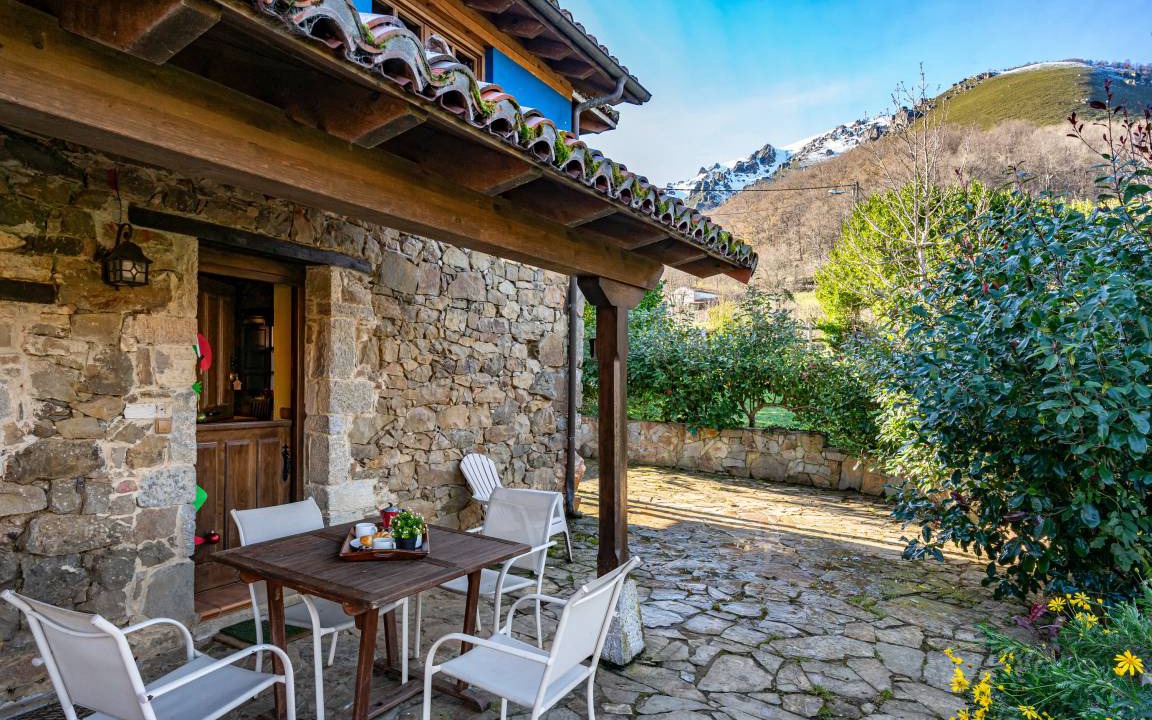 Quiros House | 80 m² House ∙ 2 bedrooms ∙ 5 guests