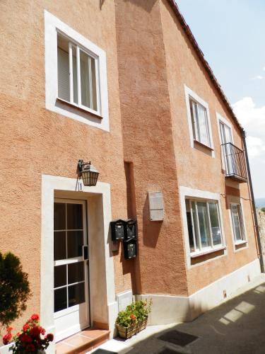 Torrecaballeros House | 80 m² House ∙ 2 bedrooms ∙ 5 guests