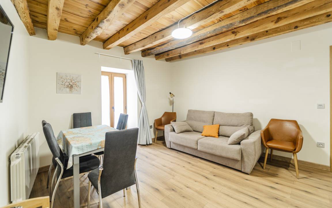 San Martin de Rubiales Apartment | 90 m² Apartment ∙ 2 bedrooms ∙ 7 guests