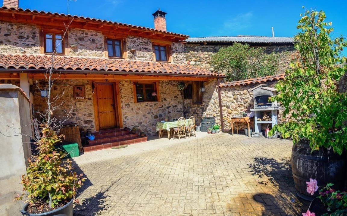 Benllera Apartment | 90 m² Apartment ∙ 2 bedrooms ∙ 4 guests