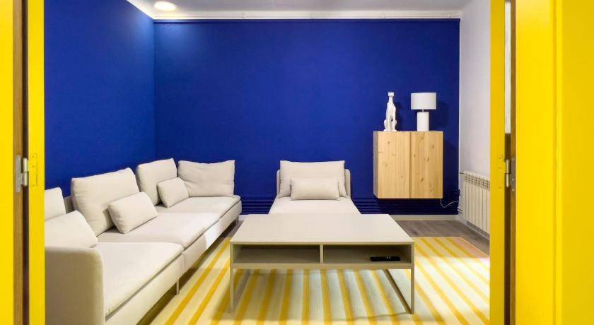 Banyoles Apartment | 90 m² Apartment ∙ 3 bedrooms ∙ 5 guests