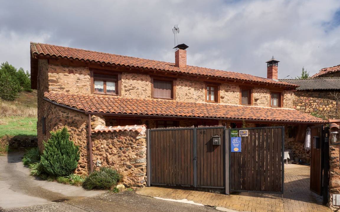Benllera House | 90 m² House ∙ 2 bedrooms ∙ 4 guests