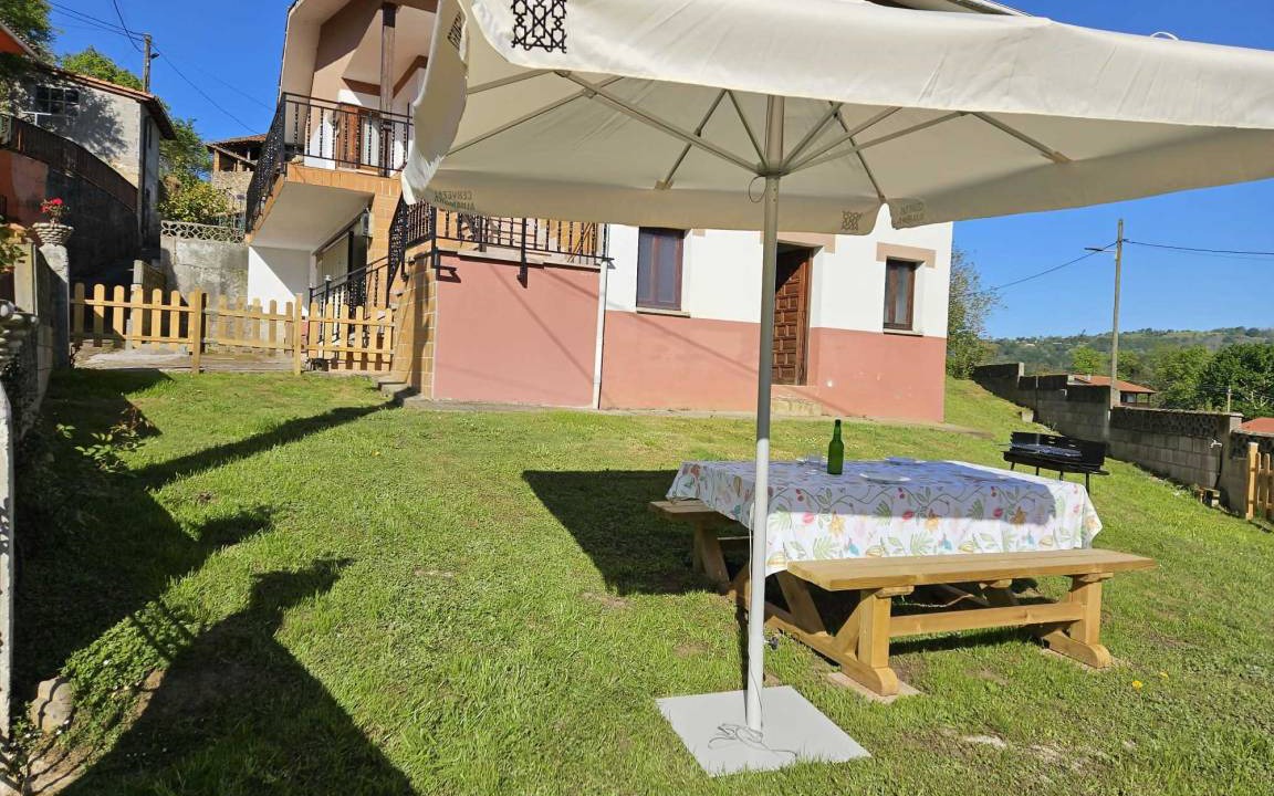 Parres House | 90 m² House ∙ 3 bedrooms ∙ 6 guests