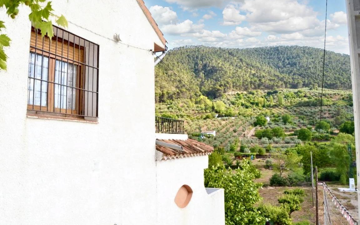 Siles House | 90 m² House ∙ 3 bedrooms ∙ 5 guests