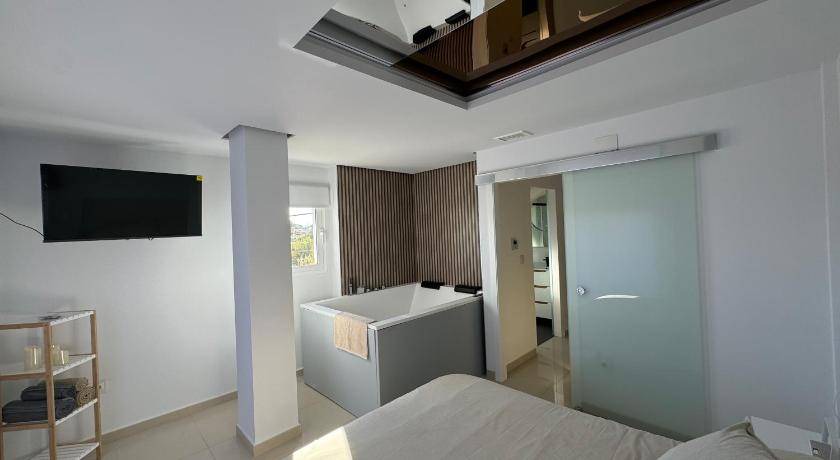 Orihuela House | 90 m² House ∙ 2 bedrooms ∙ 4 guests