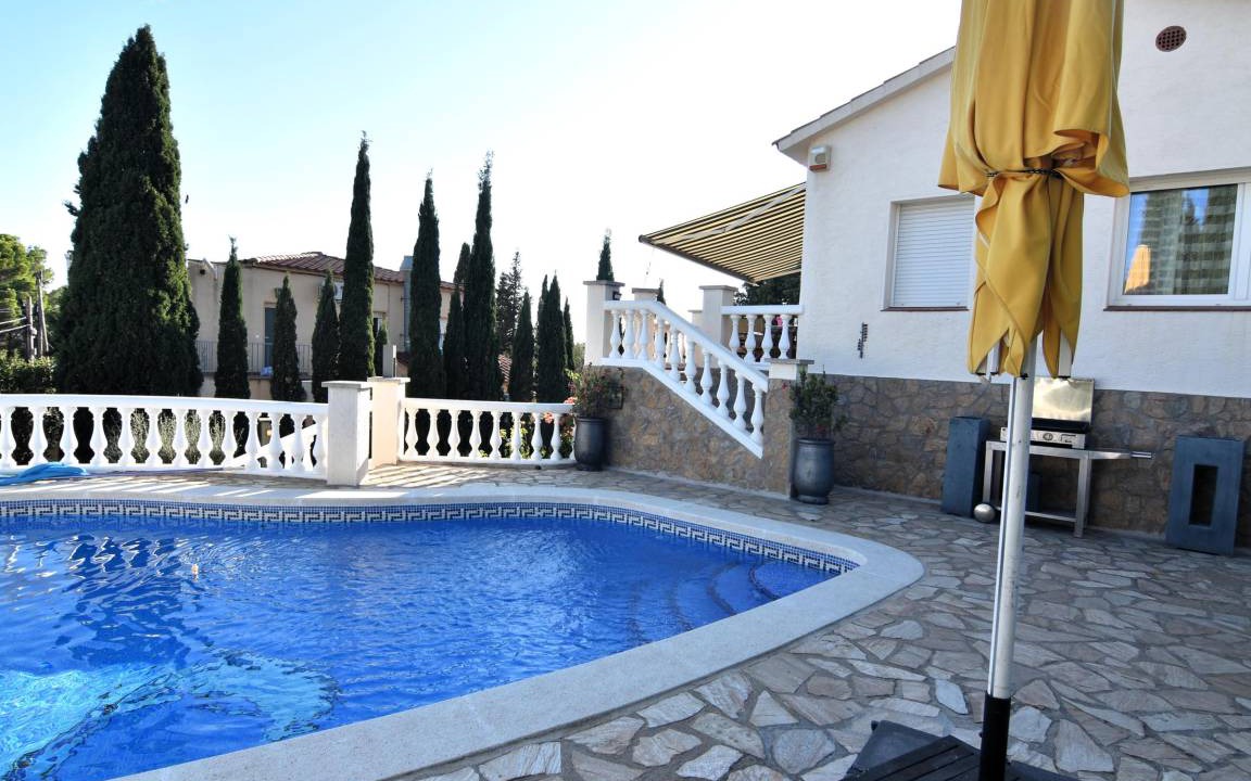 El Mas Fumats House | 91 m² House ∙ 4 bedrooms ∙ 10 guests