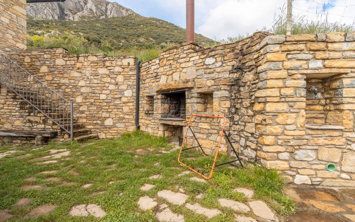 Valle de Lierp Apartment | 95 m² Apartment ∙ 3 bedrooms ∙ 9 guests