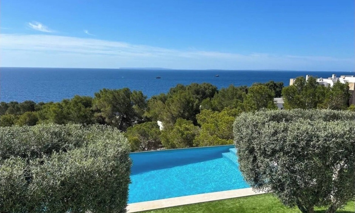 Roca Llisa Villa | A DREAM OVER THE SEA
