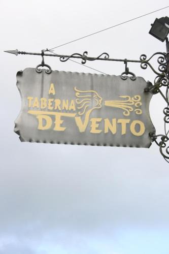 Lalin House | A taberna de vento