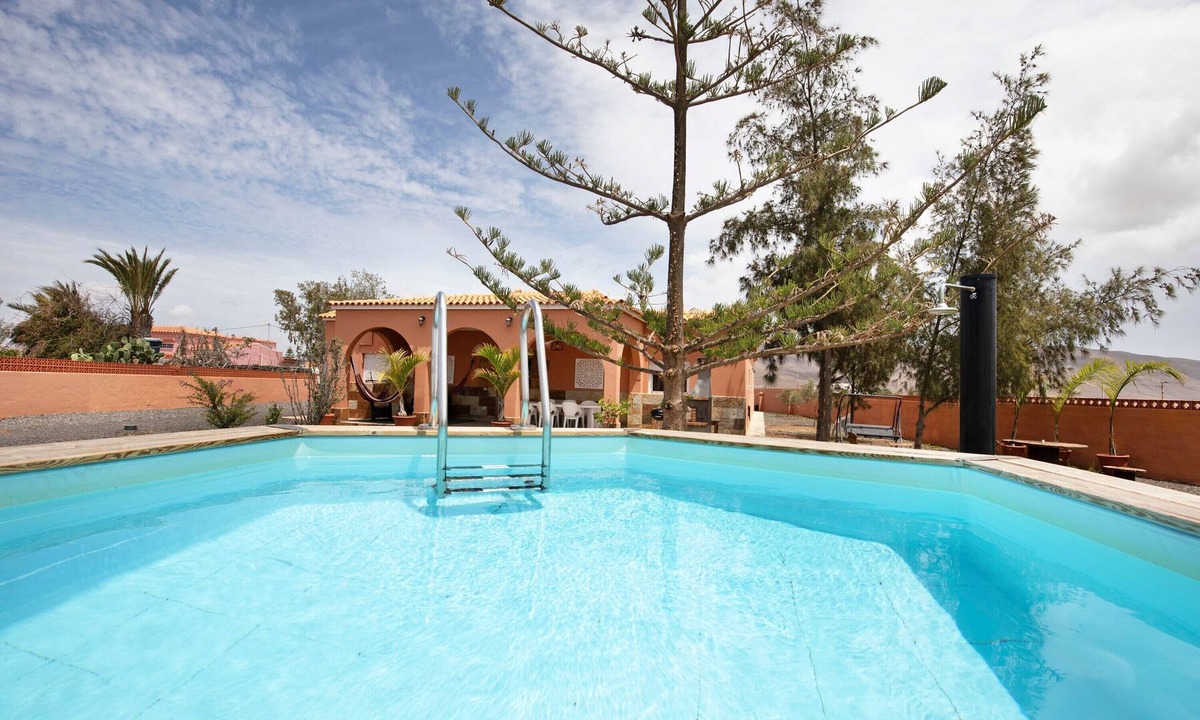 Antigua Villa | 'Abundia' with Mountain View, Wi-Fi and Air Conditioning