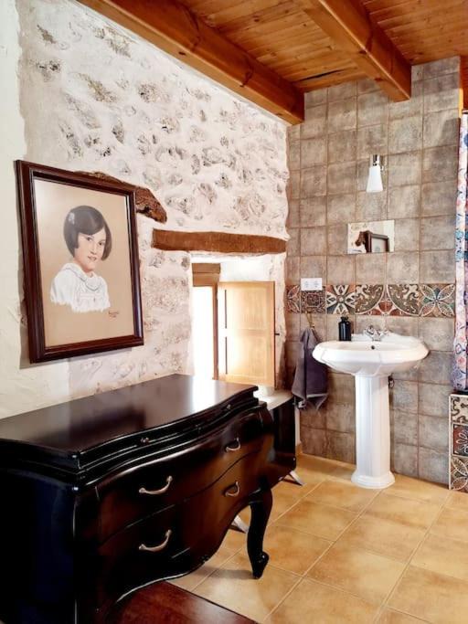 Bahabon House | Acogedora casa del siglo XIX