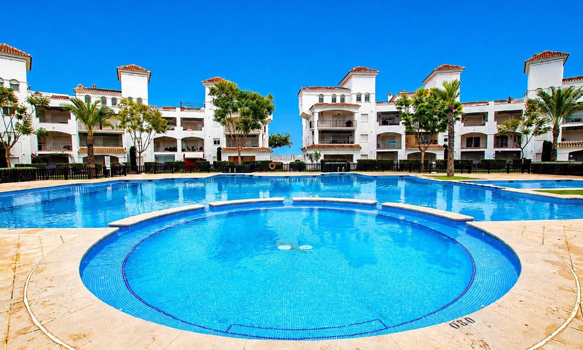 Roldan House | Adosado Roldán with comunity pool