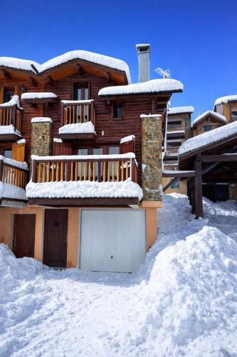Pyrenees 2000 Villa | AGREABLE CHALET MITOYEN 8 COUCHAGES SUR PYRENEES 2000