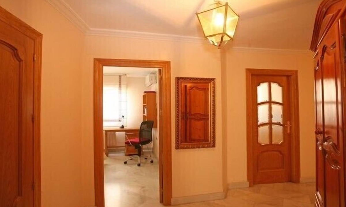 Camino de Ronda Apartment | AIR CONDITIONING, PORTER, CORNER, CENTRAL, WIFI, WIDE EQUIPPED ALL