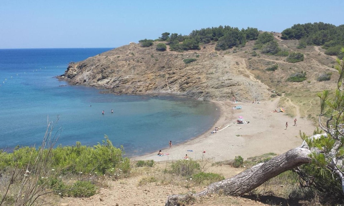 Llanca Hostel | Alberg Costa Brava - Hostel