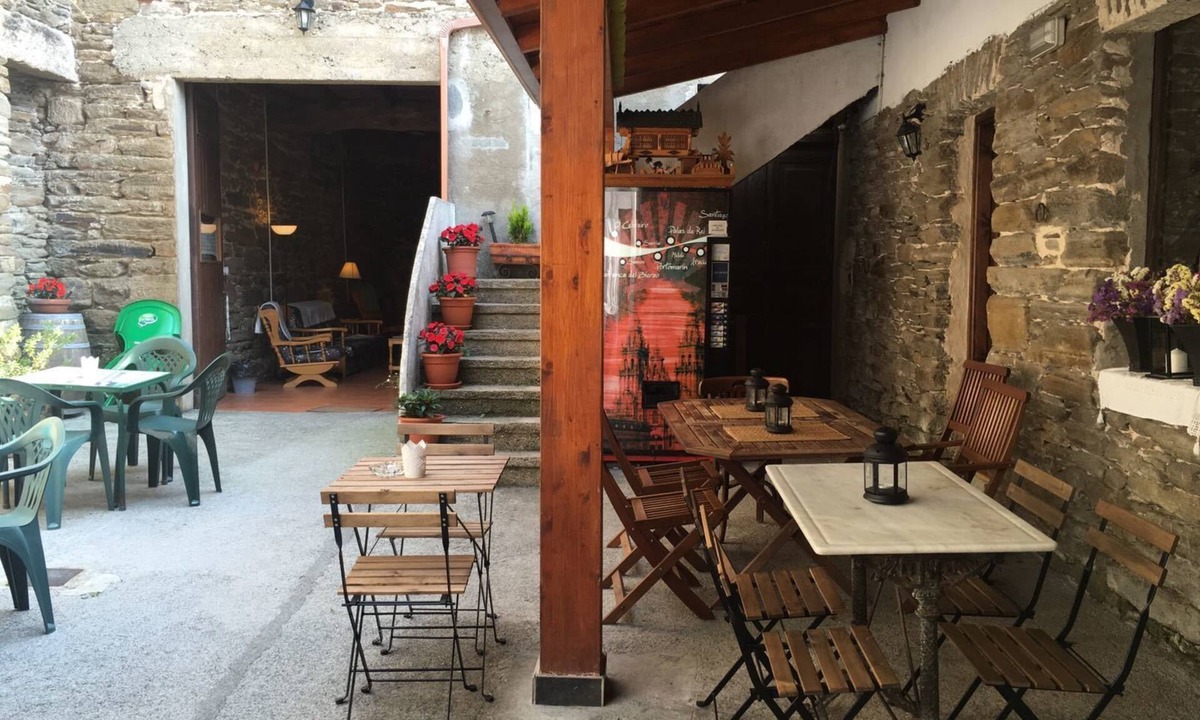 Sarria Hostel | Albergue San Lázaro - Hostel