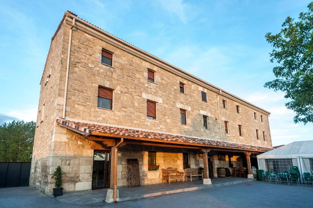 Tardajos Hostel | Albergue turístico "La Fábrica"