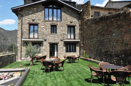 Tirvia House | Allotjament rural La Comella de Tírvia
