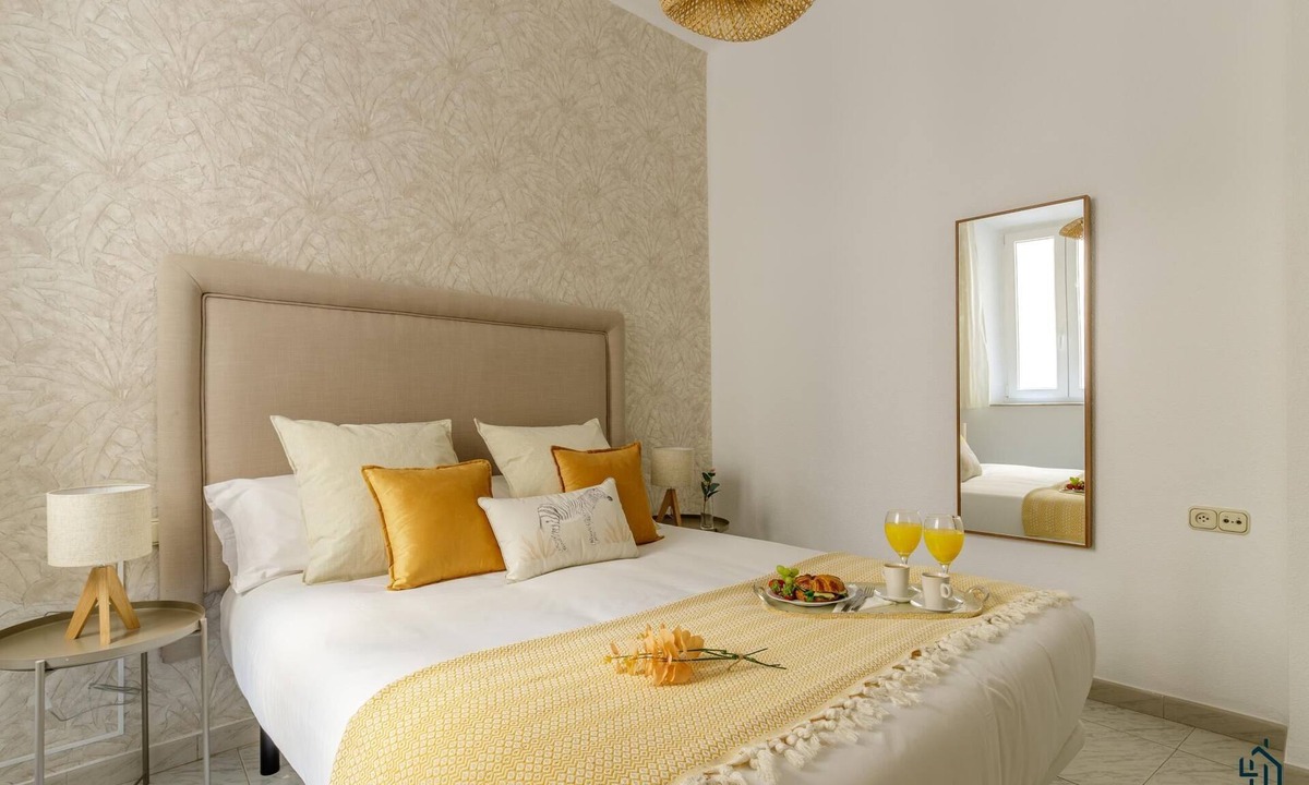 La Merced Apartment | Amazonia Center Apartment Living4malaga