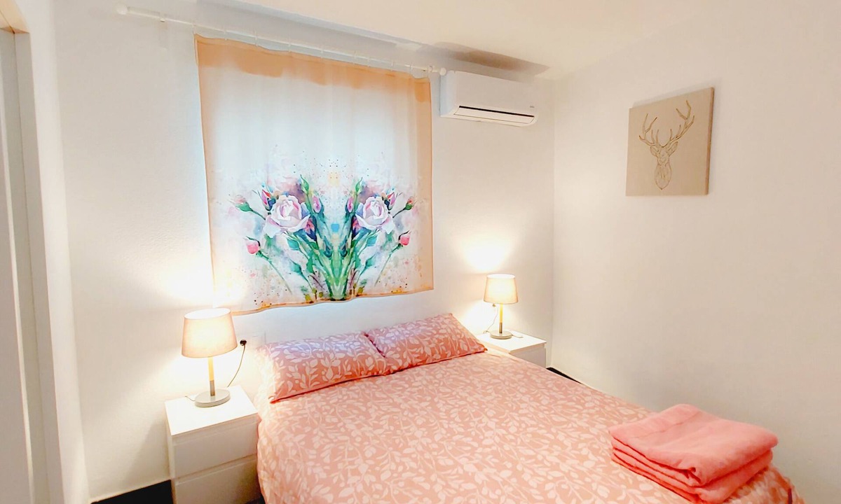 Murcia Apartment | Amelie accommodation with free Wi-Fi