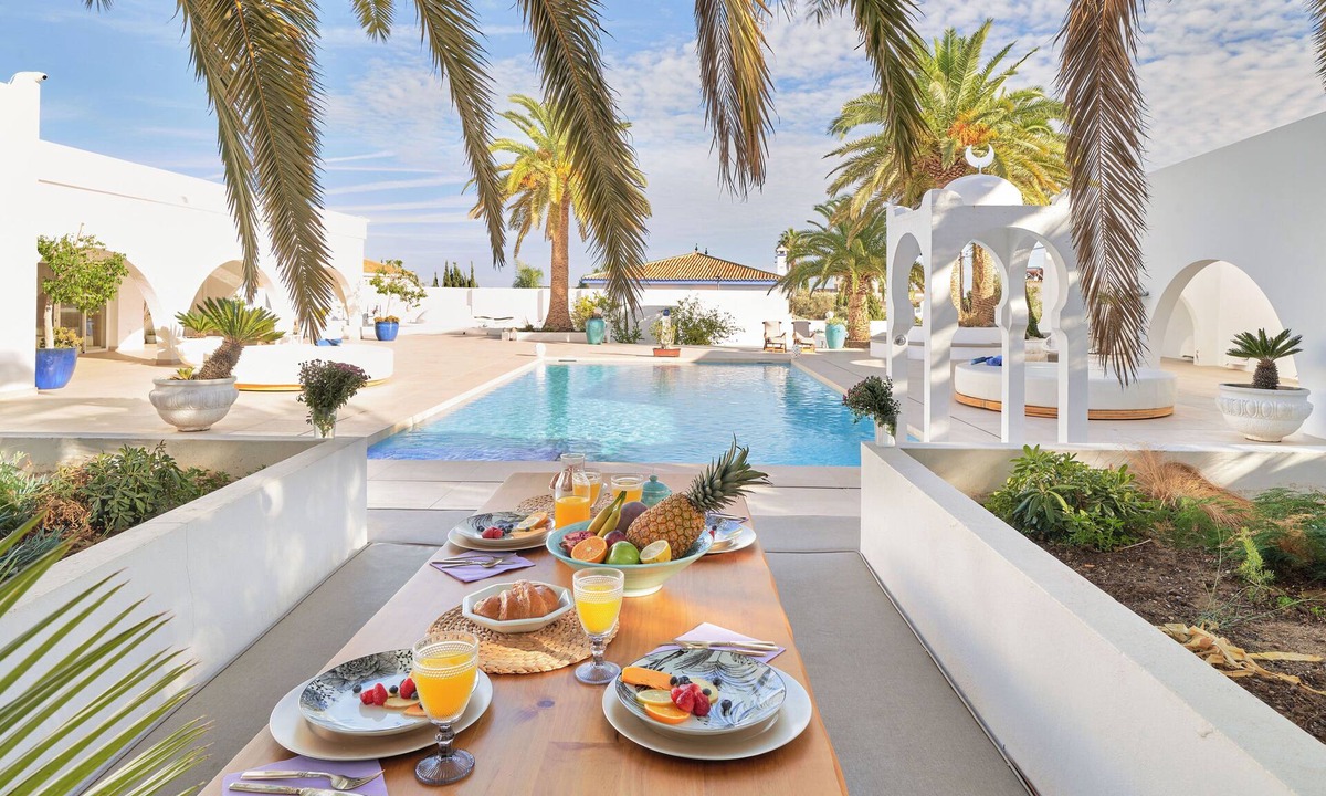 Carihuela House | Andalusian Riad Salt Pool Bliss
