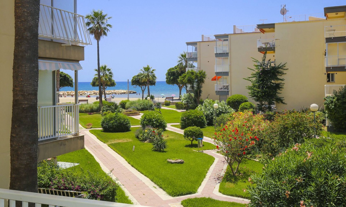 Cambrils Apartment | ANTARES Apartment