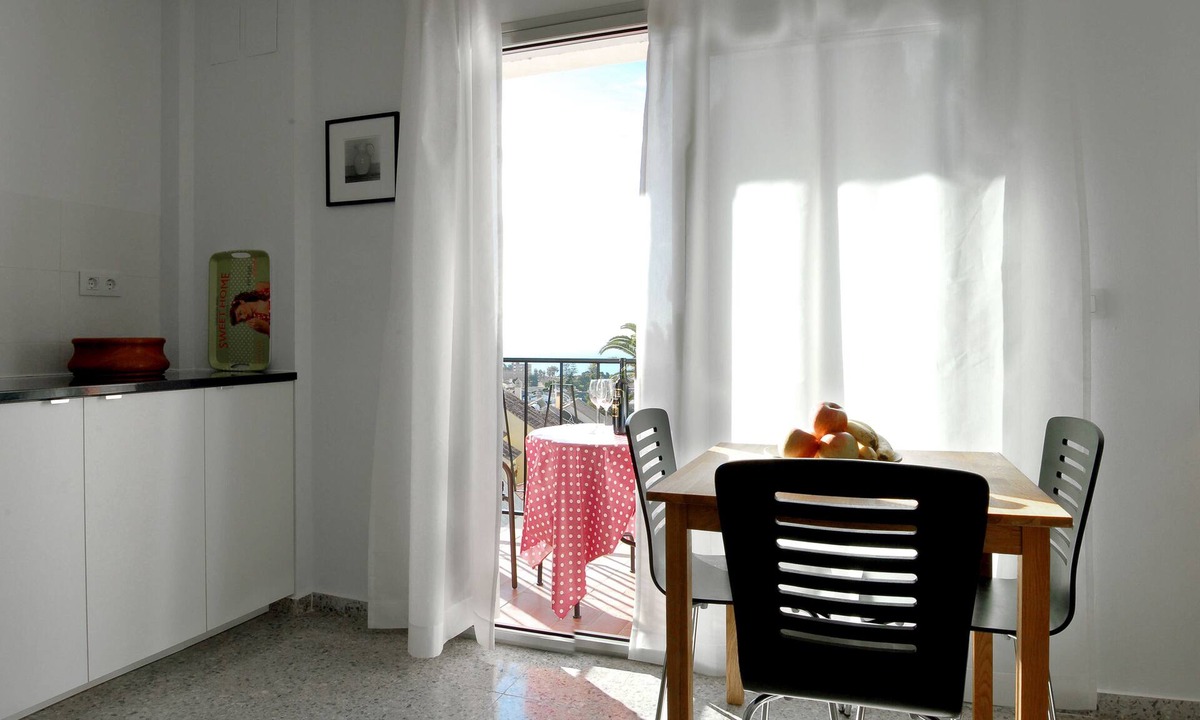 Malaga-Este Apartment | Apart. 3, Casa Malaga with sea views & balcony