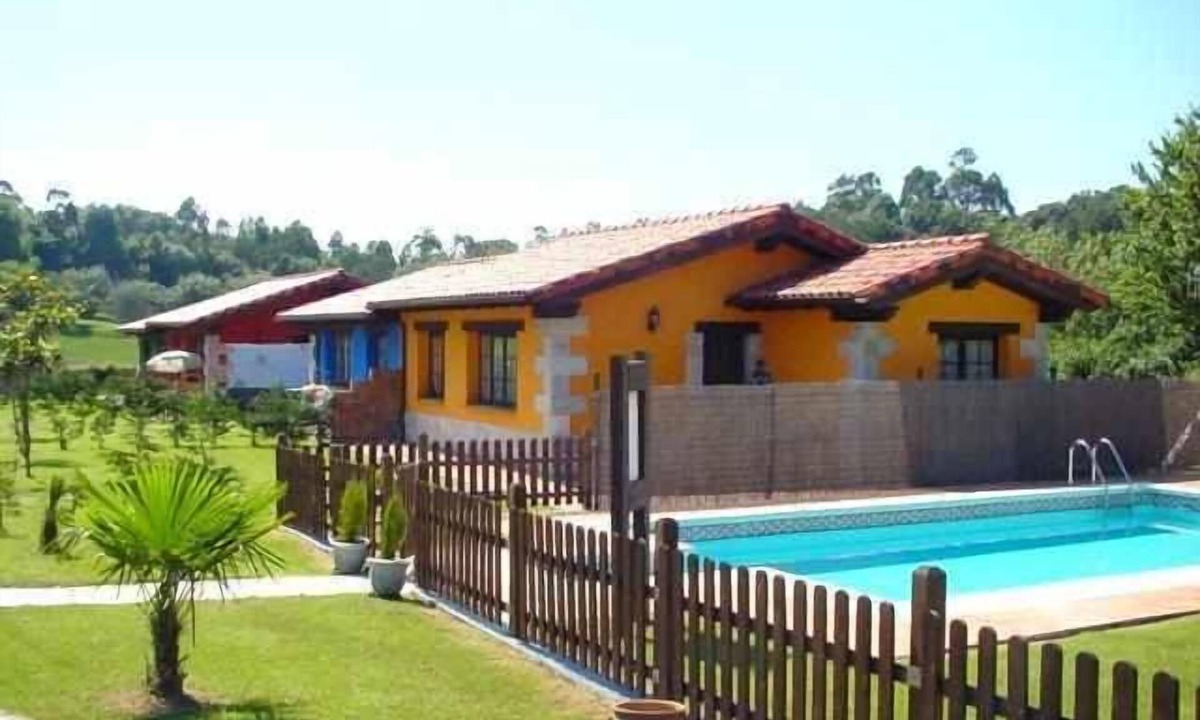 Apartamento Con Piscina Cerca De Llanes | La Portilla