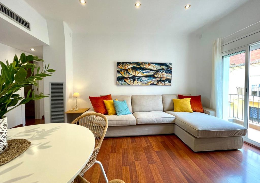 Canet de Mar Apartment | APARTAMENT MEDITERRANI